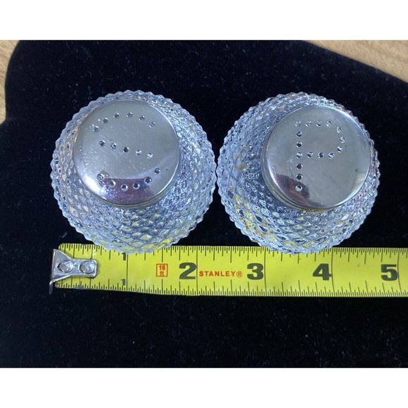 VINTAGE CLEAR GLASS HOBNAIL SALT & PEPPER SHAKERS "S" "P" Caps Vintage - Picture 11 of 12